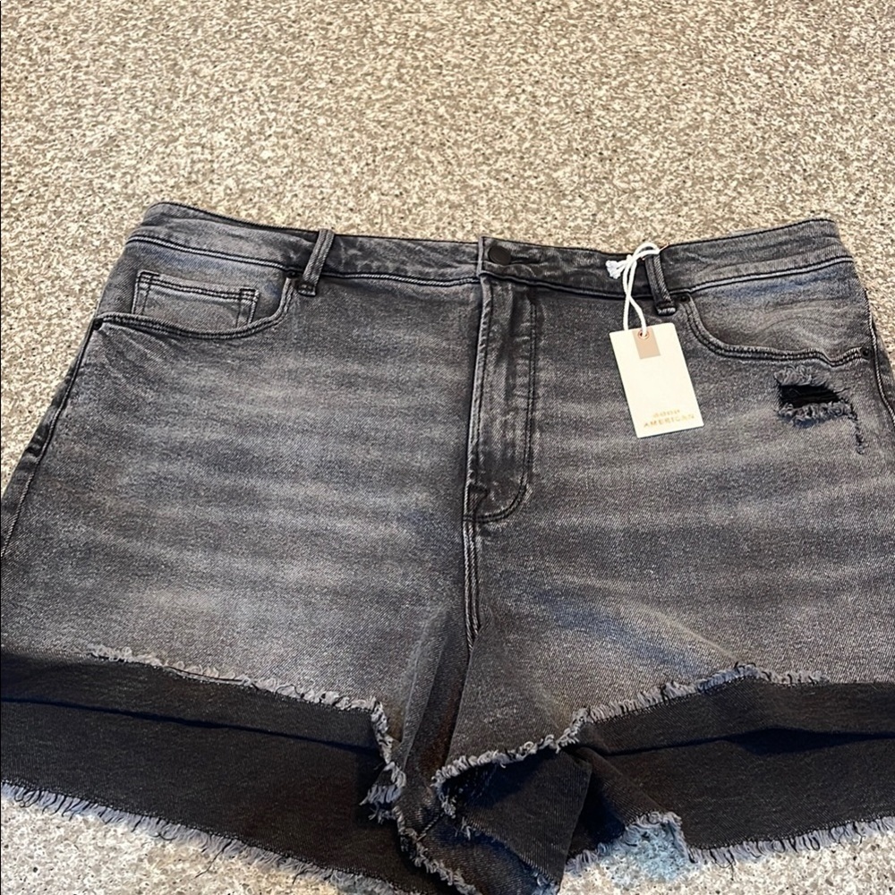 NWT Good American Gray Jean Shorts Distressed Cut-Off Style